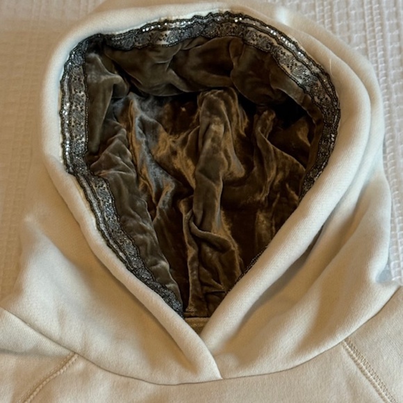 NWT Abercrombie&Fitch  "Ezra Fitch" Lux Hoodie,  Beaded Velvet Trim Size M - Picture 5 of 8